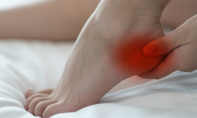What are Plantar Fasciitis Symptoms, Causes, and Treatment?